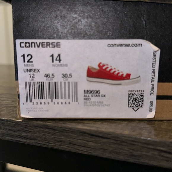 Converse Men’s 12 or Women’s 14 Red Low Top - Picture 2 of 5